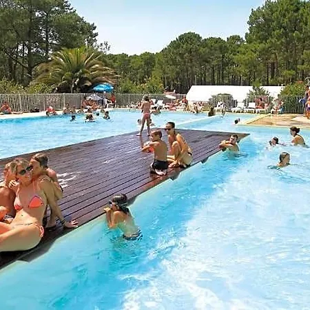 Hoya Surf Camp