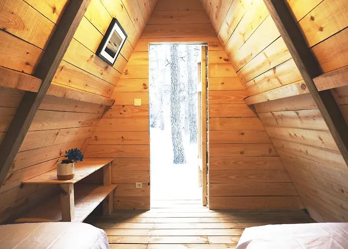 Hoya Surf Camp Nyaraló