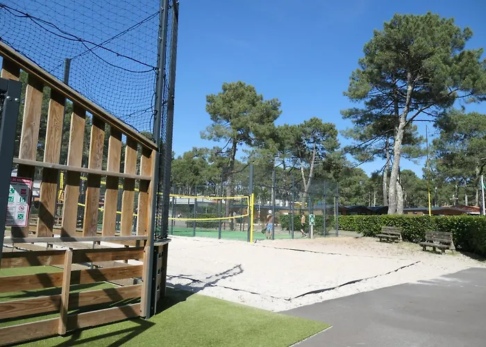 Hoya Surf Camp Nyaraló