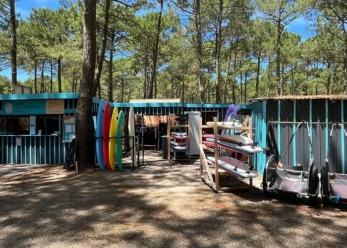 Hoya Surf Camp Nyaraló