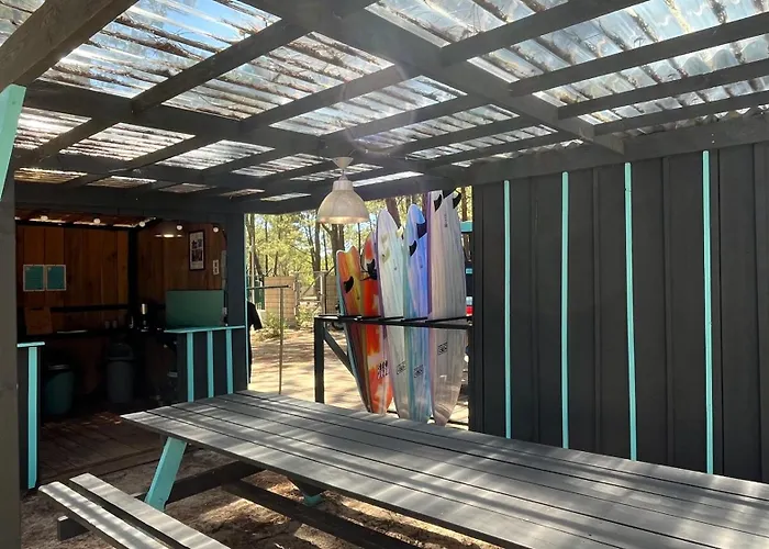 Nyaraló Hoya Surf Camp *